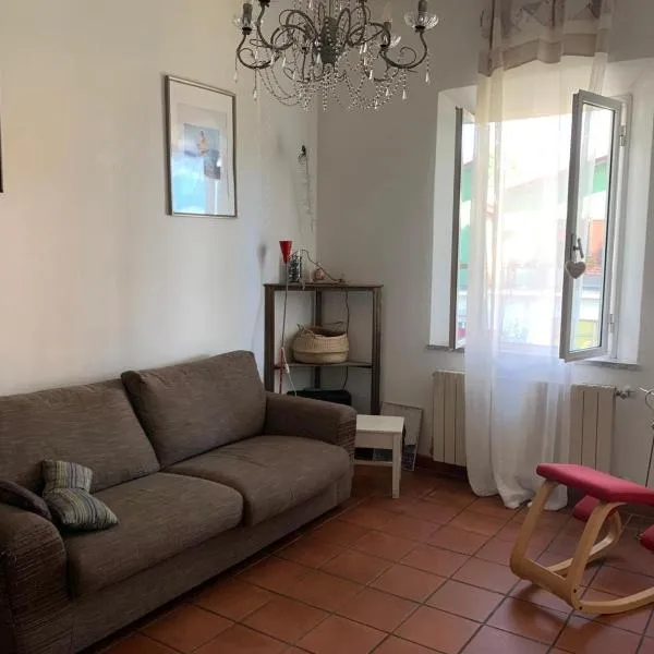 Casa Canaletto tra mare e montagna, hotel Massában