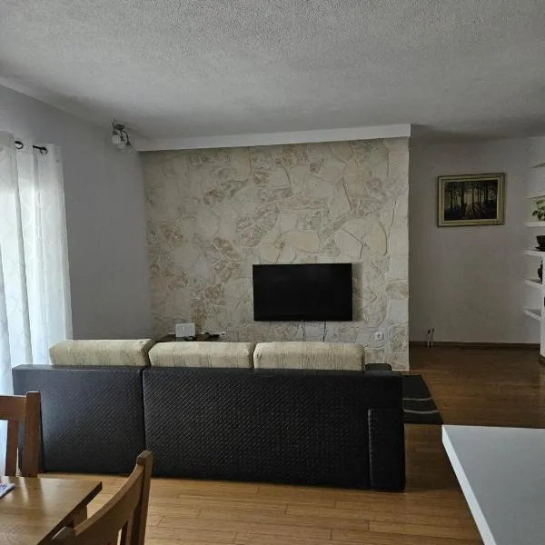 Klara, Hotel in Vodice