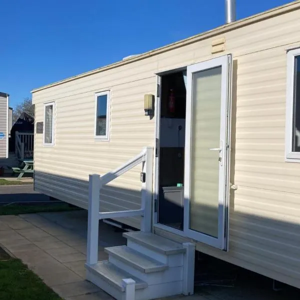A fully equiped caravan Marton mere haven, hotel v destinaci Blackpool