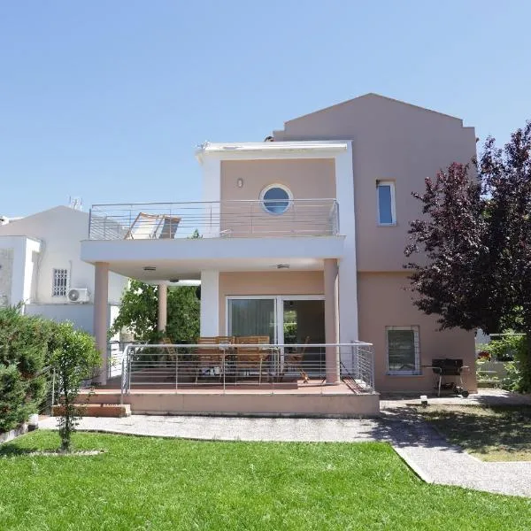 Toroneos Sea Side Villa, hotell sihtkohas Palioúri