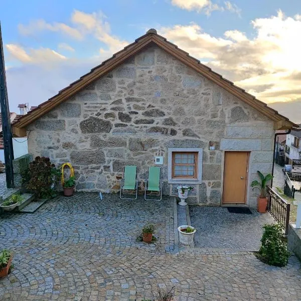 Casa da Avó, hotel v destinaci Cetos