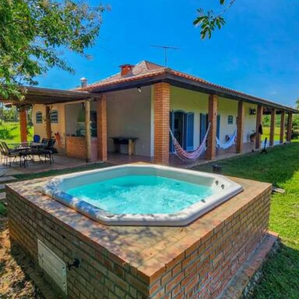 ACASA DO JOAQ U I M, varanda e spa com vista incrível, ar condicionado e roupa de cama e banho entre Porto Feliz, Boituva e Tietê - Foto 4