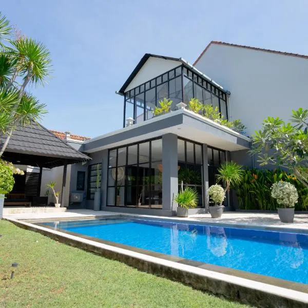 Namaya Villa Senggigi by The Lavana, hotel v destinaci Senggigi