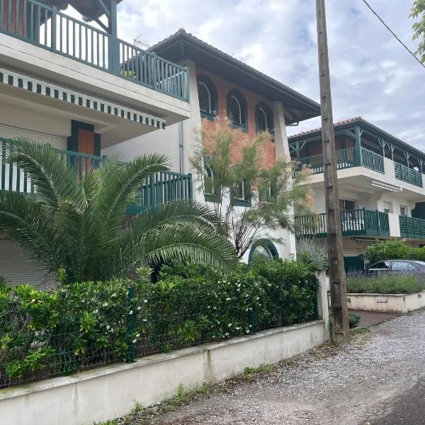 Appartement, hotel u gradu Kapbreton