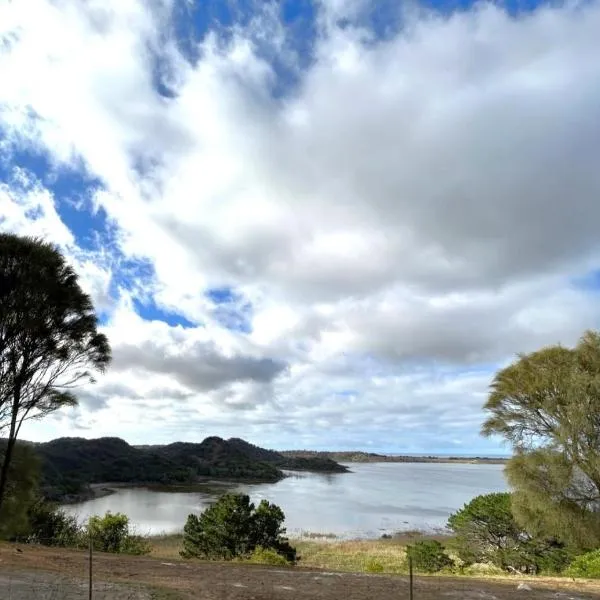 Nestled on Tower Hill's edge, with stunning views!, hotel v destinaci Koroit