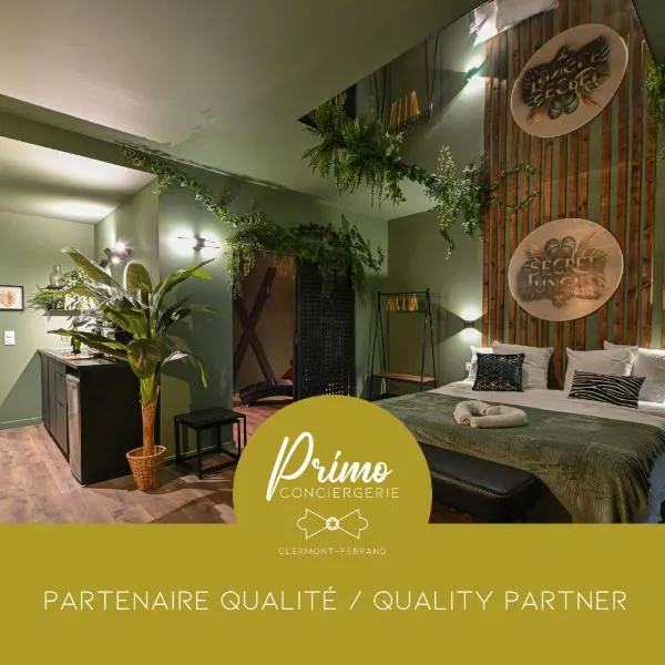 Secret Jungle - Love Room by PRIM0 C0NCIERGERIE, hotel v destinaci Royat
