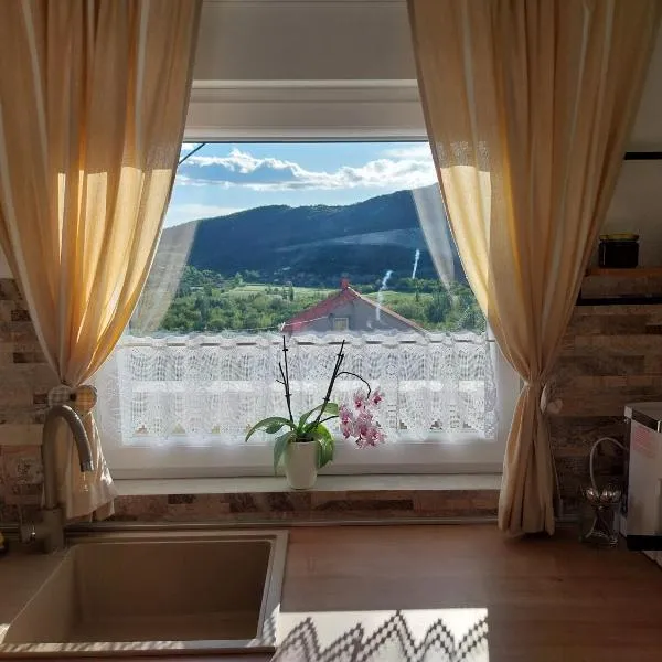 Apartment Amaterasu, hotel v destinaci Golubić