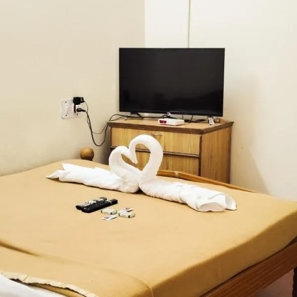 ์๋ฅด์นด์ฐ๋์ ์์นํ ํธํ
Breezy Land inn