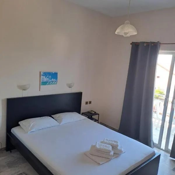 Golden Beach Sea View, hotel in Néa Meságkala