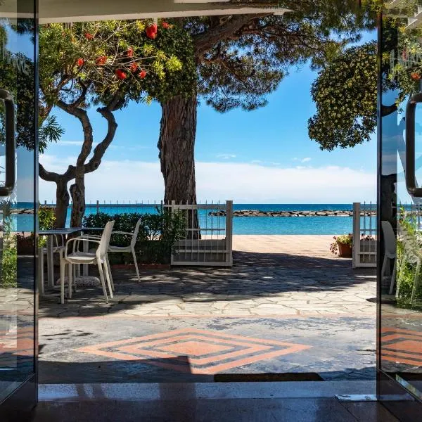 Piccolo hotel le Palme – hotel w mieście San Bartolomeo al Mare
