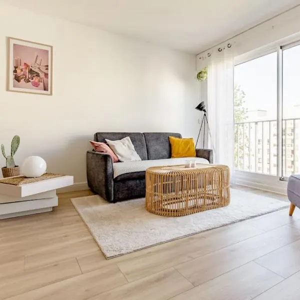 Studio 119，勒瓦盧瓦－佩雷的飯店