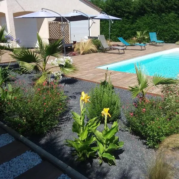 Villa Soleil d'Albi, hotel in Arthès