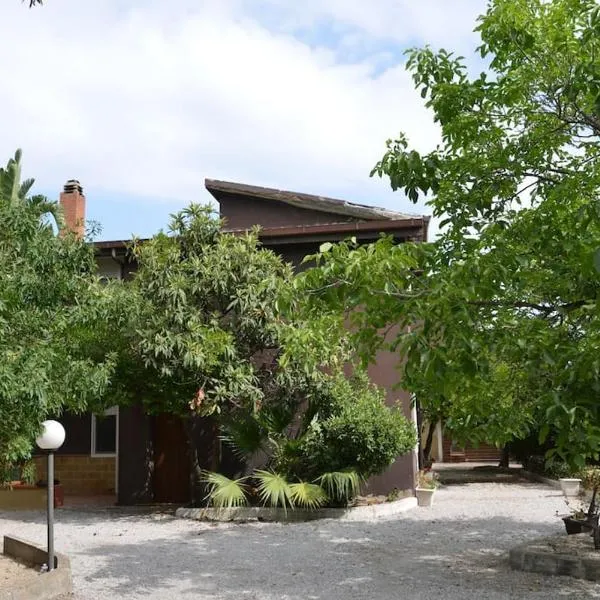 Dory by Penta Dream House, hotel v destinaci Campofelice di Roccella