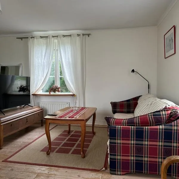 Holiday house in Huskvarna, hotel in Huskvarna