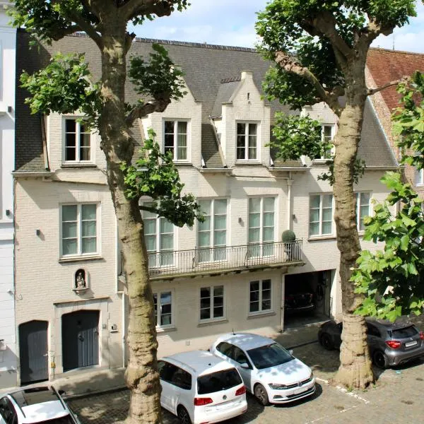 Pand 17 - Charming Guesthouse, hotel v Bruggách