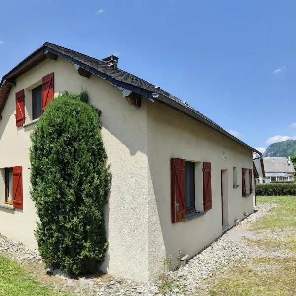 Gîte Monplaisir, hotel in Gère-Belesten