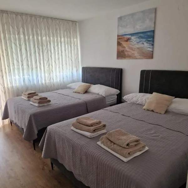 Hotel Riviera, Starigrad Paklenica, hotel v destinácii Starigrad-Paklenica