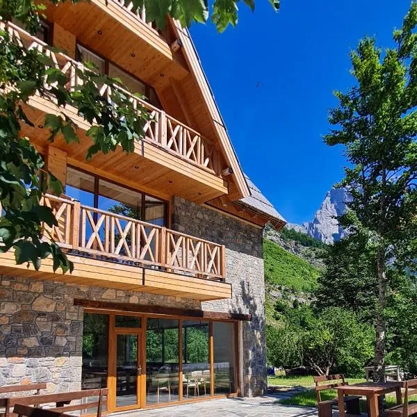 NeoKulla Hotel - By Kol Gjoni, hotel v destinaci Valbonë