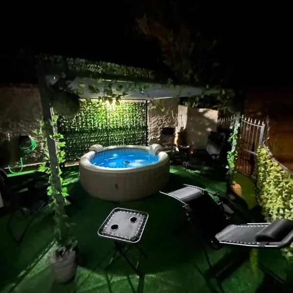 La Pace, hotel Savocában