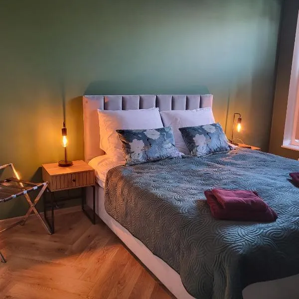 Apartament w Centrum Luksusowy, Klimatyzacja, Full Opcja, Zameldowanie 24h, Duży Parking, Balkon, PlayStation 5, Ekspres, Netflix, Winda, FV, Nowy Budynek, hotel v destinaci Starogard Gdański