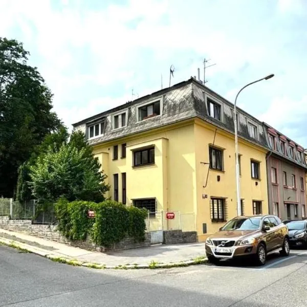 Hillside Studios, hotel v Praze