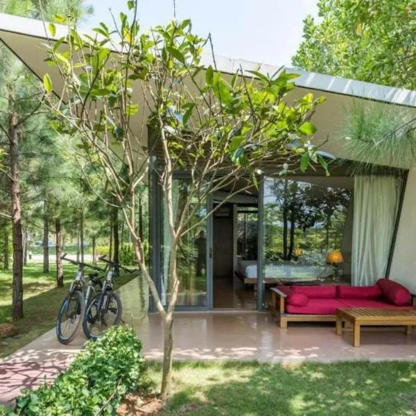 Đại Lải Resort - Lake view villa, hotel v destinaci Phúc Yên