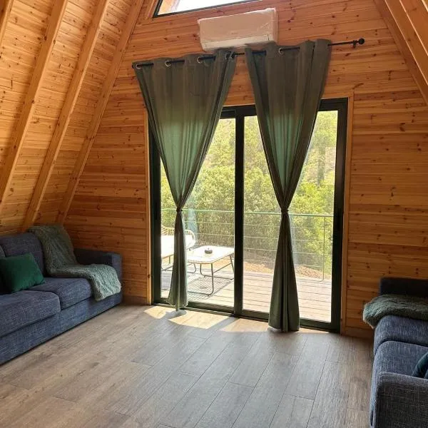 Warm Family Glamping Cabin with Kids Playground, hotel v destinácii Arakapas