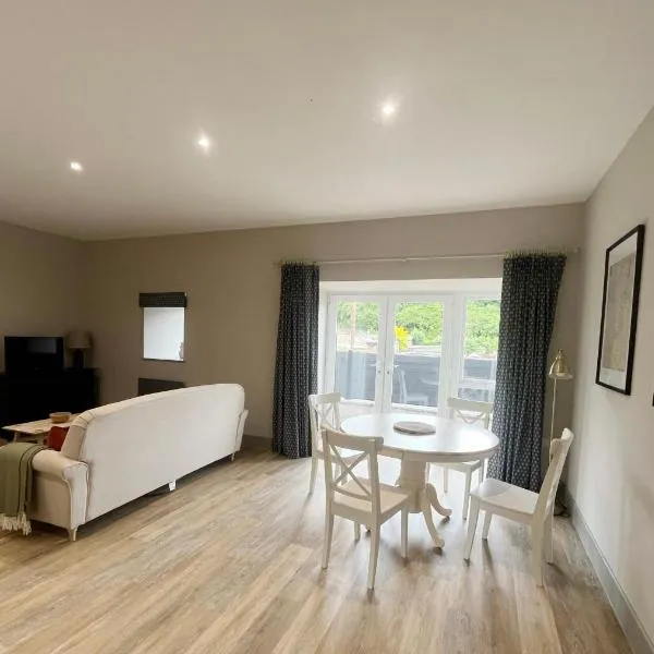Number 4 Clevedon, hotel in Walton Down