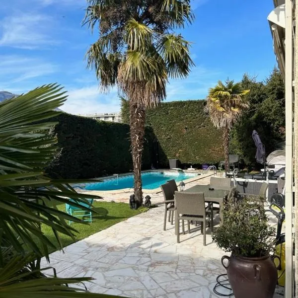 Super appartement douillet dans maison, hotel in Seyssins