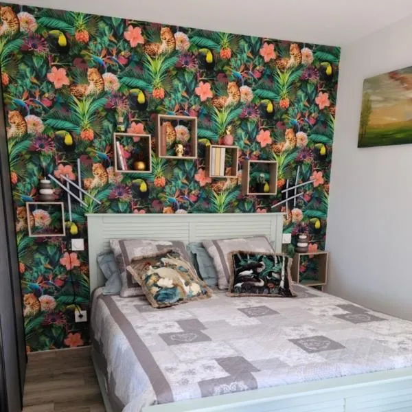 Les Papillons d'Uzès, hotel v destinaci Saint-Laurent-la-Vernède