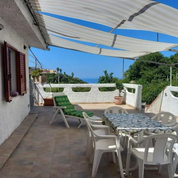 BOSA Appartamenti ampio terrazzo con vista, хотел в Magomadas