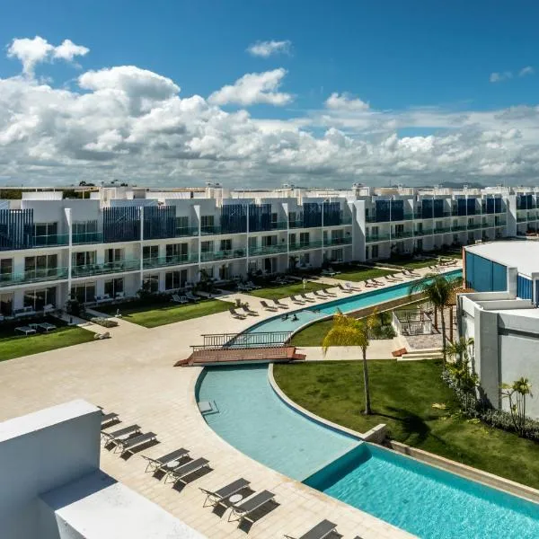 Cana Rock Condos, hotel in Punta Cana
