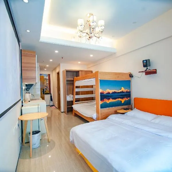 成都云漫松间民宿, hotel in Chengdu