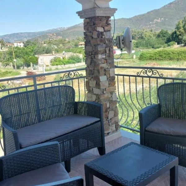 Appartamento Vacanze，Torpè的飯店