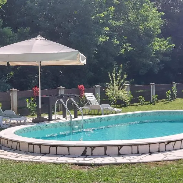 Kuća za odmor Mažuran, hotel v destinácii Karlovac
