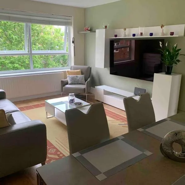 2 Bed Apartment, Southgate, London, hotel in East Barnet