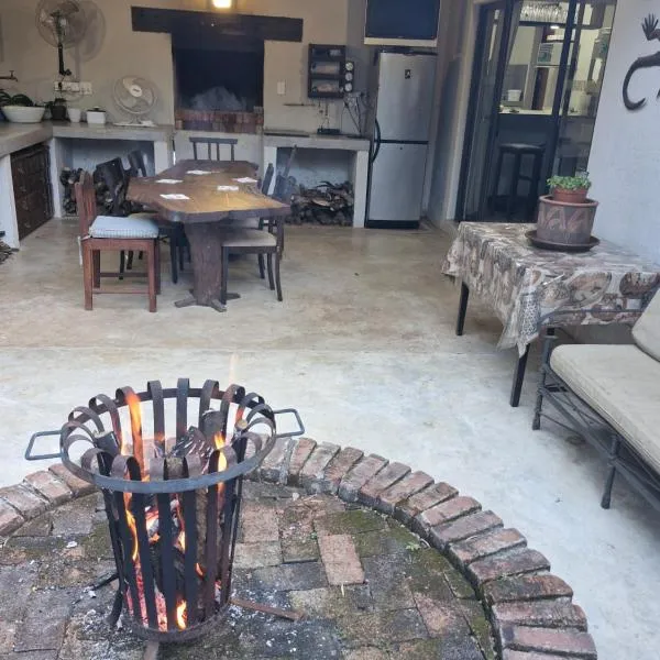 Heavenly Hideaway Accommodation, hotel in Kampersrus AH
