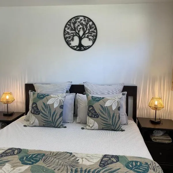 Gîte l’Inattendu, hotel v destinaci Vachères