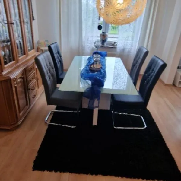 Stadtrand Haushälfte, hotel v destinaci Wilhelmshaven