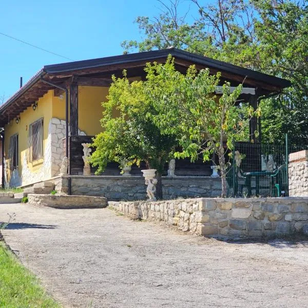 Villa Ciliegio, hotel v destinaci LʼAquila
