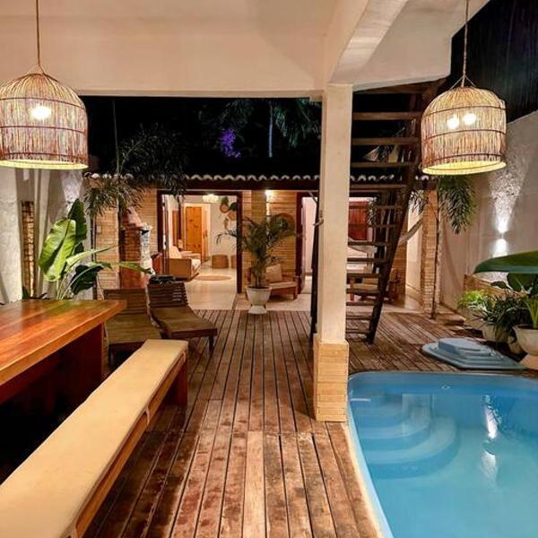 Casa de charme com 5 suites e piscina , a 5 minutos a pe da praia e do centro de Jericoacoara