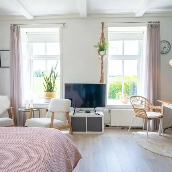 Thuis in Sauwerd, hotel in Sauwerd