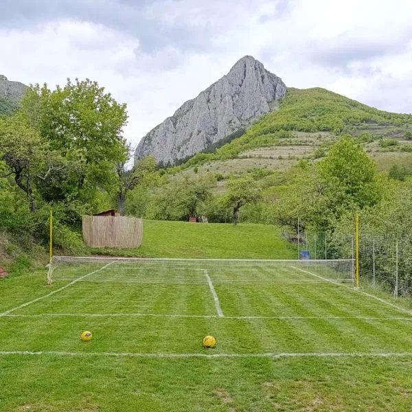 Natural Camping, hotel a Aiud