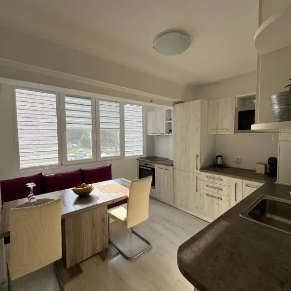 Tei-Zi apartments2, ξενοδοχείο στο Μπουργκάς