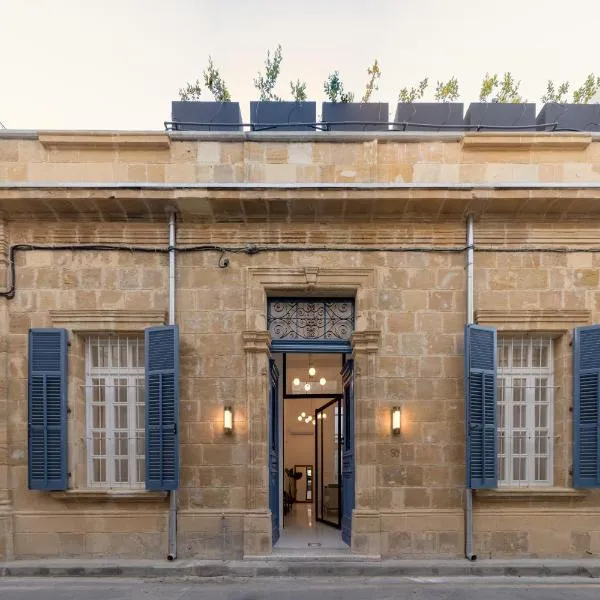 1924 Gemini House Jacuzzi, Garden, Rooftop, hotel in Nicosia