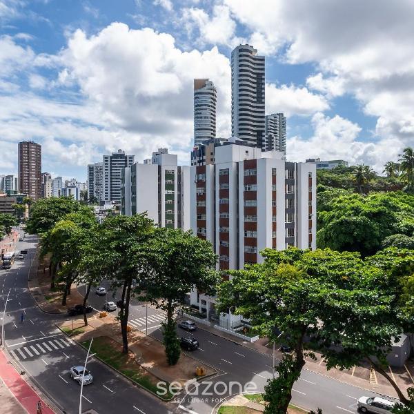 Apartamento Charmoso Apenas 750m da Praia! BCA0601