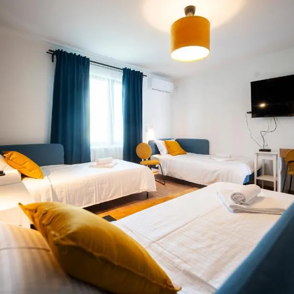 Cozy Nook B&B - Free Private Parking, hotel v destinaci Novi Sad