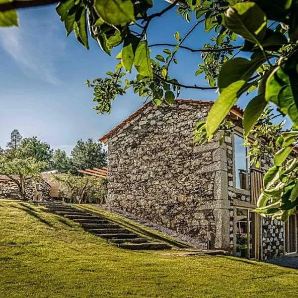 Quinta do Fortunato-Casa dos Caseiros-Minho, Viana do Castelo, Meixedo-Turismo rural，位于维亚纳堡的酒店