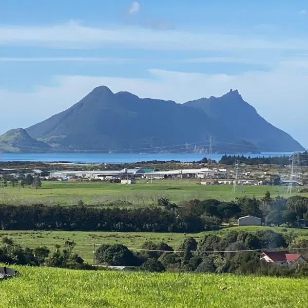 Moko Hiwi Escape Ruakaka - Tūī Suite, hotel v destinaci Ruakaka