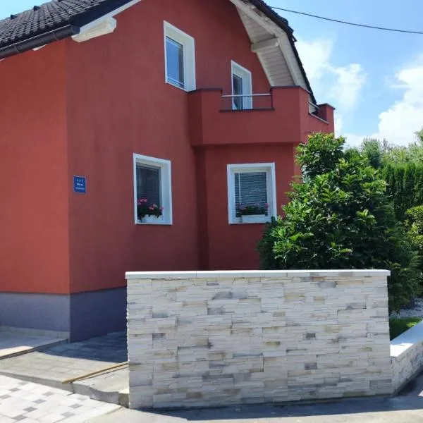 Apartment Igor - HOLIDAY HOME, hotel in Oštarije